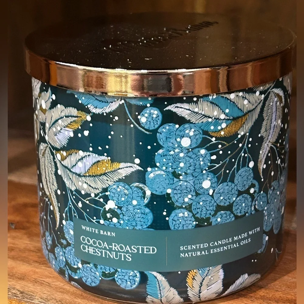 Bath & Body Works White Barn Cocoa-Roasted Chestnuts 3-Wick Candle